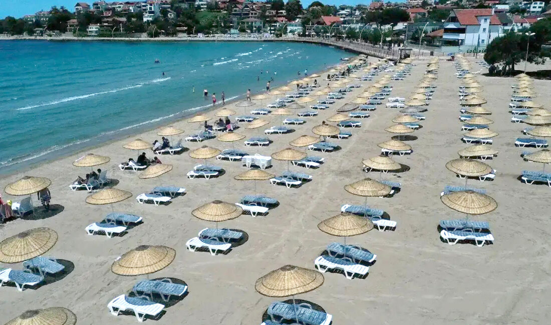 Kocaeli Büyükşehir Belediyesi, Kandıra sahillerinde uygulanacak 2026 yaz sezonu şezlong,