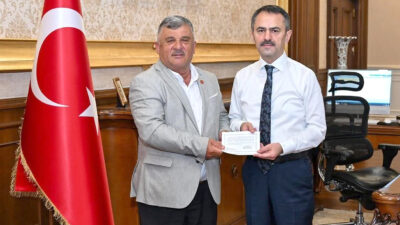 Kandıra Ağaçağıl Mahalle Muhtarı Mehmet Şentürk, Kocaeli Valisi İlhami Aktaş’ı