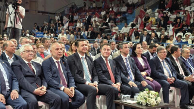 Saadet Partisi Genel Başkanı Mahmut Arıkan, Kocaeli’de düzenlenen Türkiye Buluşmaları
