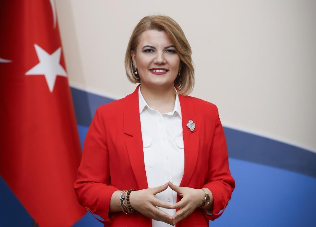 Tutuklanan İzmit Belediye Başkanı Fatma Kaplan Hürriyet, İçişleri Bakanlığı tarafından