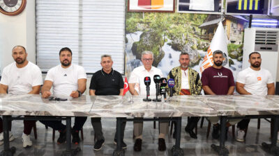 Tarihi Namazgâh Yağlı Pehlivan Güreşleri öncesinde düzenlenen lansman programı, protokol,