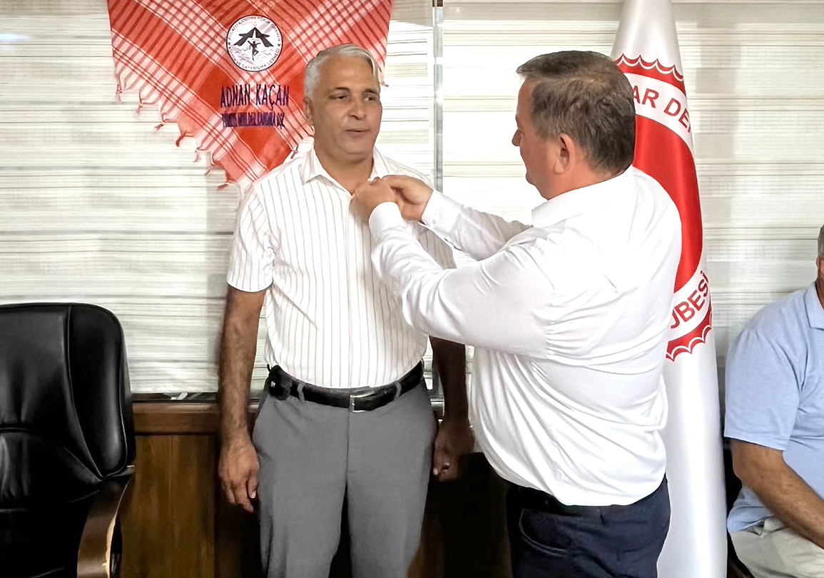 Türkiye Muhtarlar Derneği Kandıra Şubesi'ne 6 mahalle muhtarı daha katıldı.