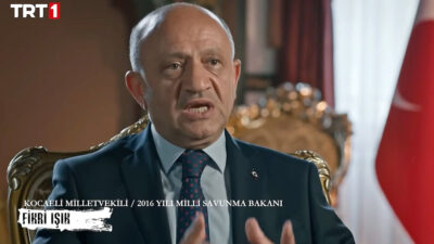 Kocaeli eski Milletvekili Fikri Işık, TRT 1'de yayınlanan "Asırlık Gece"