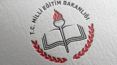 Milli Eğitim Bakanlığı'nın yeniden yönetici görevlendirme süreci kapsamında Kandıra'da iki