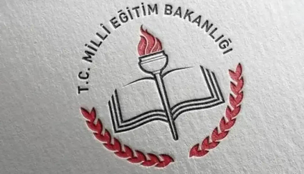 Milli Eğitim Bakanlığı'nın yeniden yönetici görevlendirme süreci kapsamında Kandıra'da iki