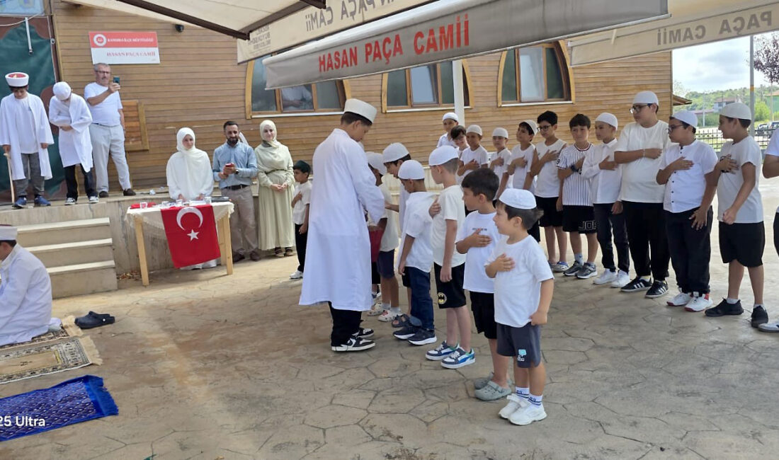 Kandıra Kefken Hasan Paça Camii’nde düzenlenen Yaz Kur’an Kursu, öğrencilerin