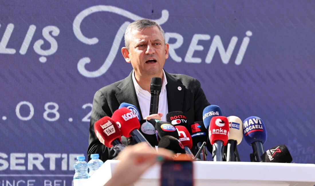 YENİ Parti Genel Başkanı Özgür Özel, Kocaeli programında sanayici, esnaf,