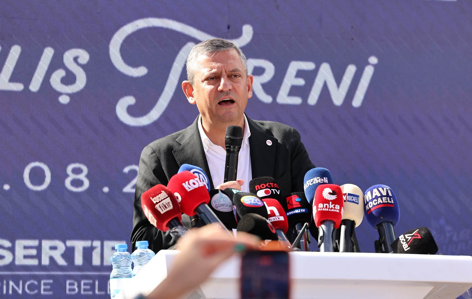 YENİ Parti Genel Başkanı Özgür Özel, Kocaeli programında sanayici, esnaf,