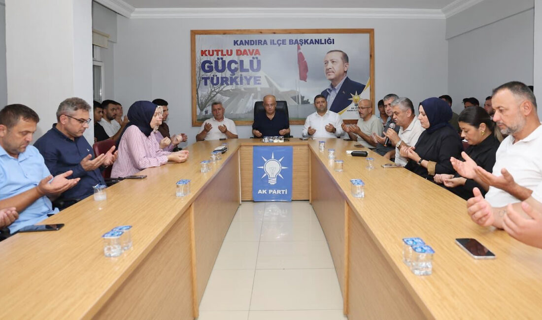 AK Parti Kandıra İlçe Başkanlığı, partinin 25. kuruluş yıl dönümü