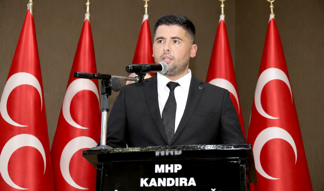 MHP Kandıra İlçe Başkanı Güngör Gödek başkanlığında yapılan toplantıda yeni