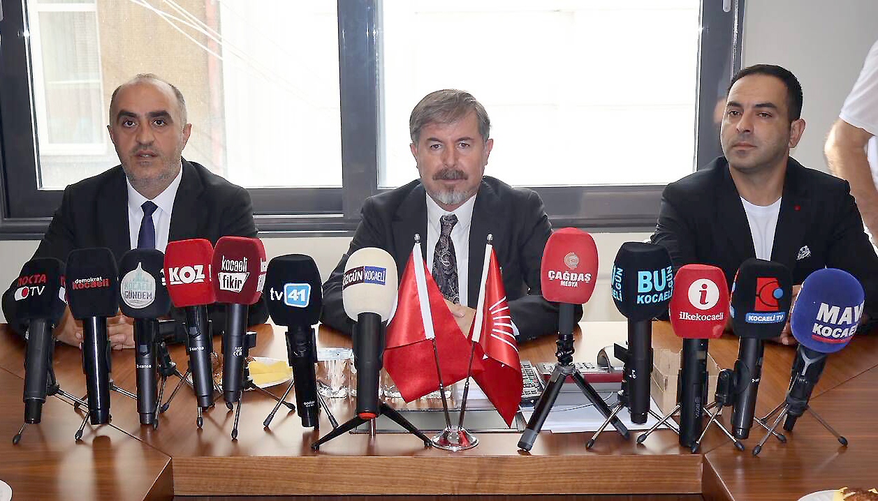 CHP Kocaeli İl Başkanı Selman Yıldırım, göreve başlamasının ardından ilk