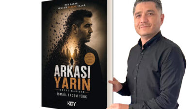 Kandıra Belediyesi Yazı İşleri Müdürlüğü personeli ve Kandıralı yazar İsmail