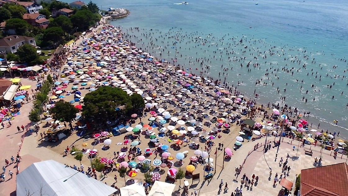 Resmi Gazete’de yayımlanan düzenlemeyle kıyı ve sahil şeritlerinin bakım, güvenlik