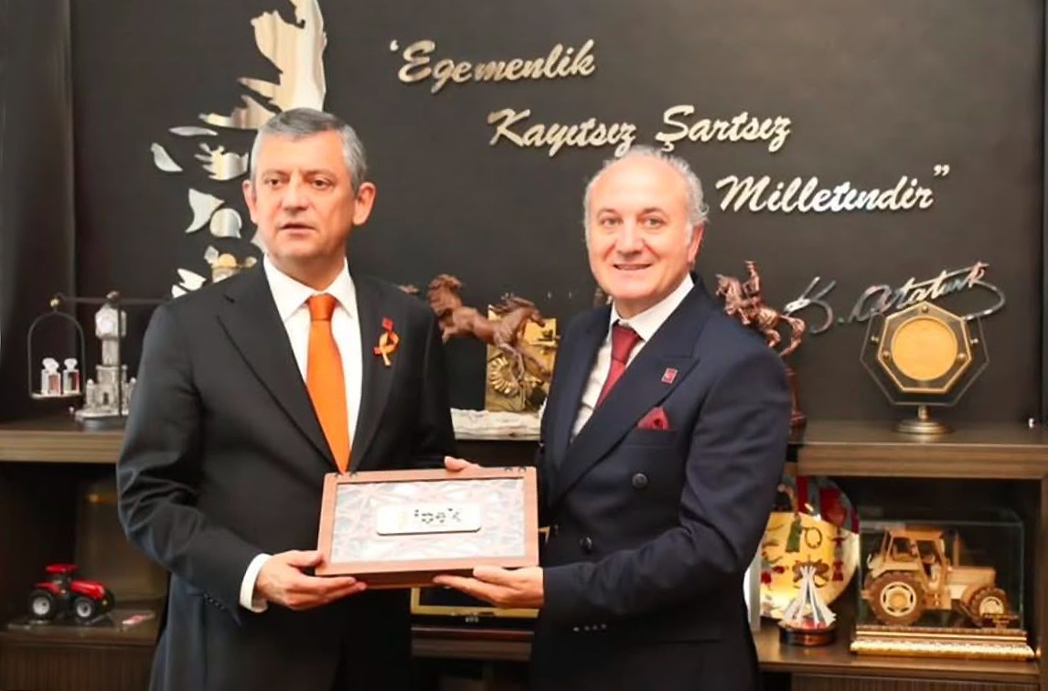 CHP'den istifa ederek YENİ Parti saflarına katılan Erdem Arcan, YENİ