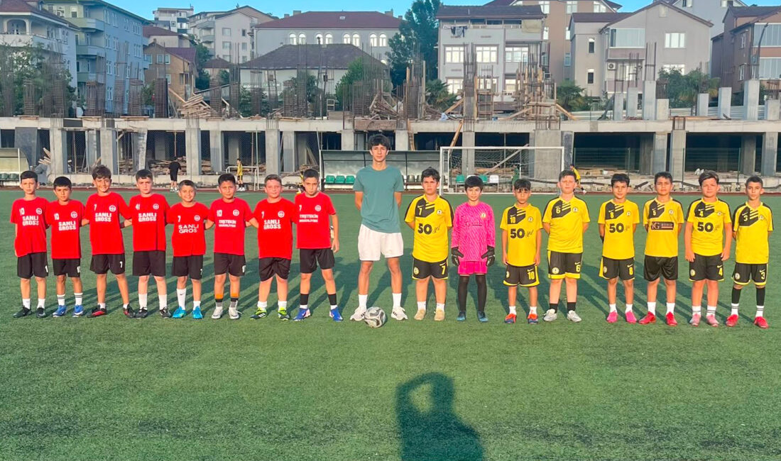 Yeni sezon hazırlıklarını sürdüren Yeni Kandıraspor ile Bekirderespor, altyapı takımları
