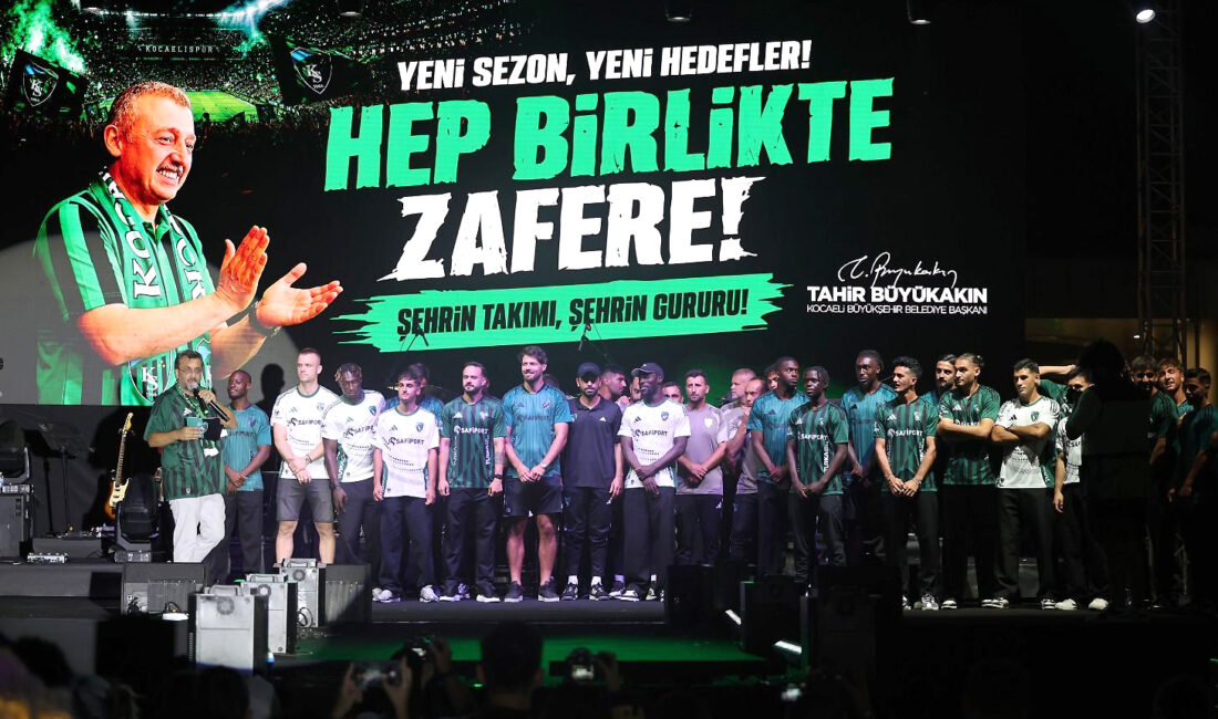 Kocaelispor’un Sezon Kocaelispor’un 2026-2027 sezon açılışı, İzmit Milli İrade Meydanı’nda