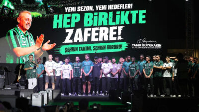 Kocaelispor’un Sezon Kocaelispor’un 2026-2027 sezon açılışı, İzmit Milli İrade Meydanı’nda