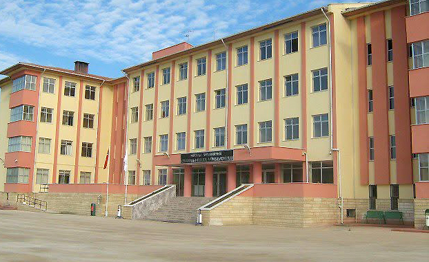 2026 YKS yerleştirme sonuçlarına göre Kandıra Meslek Yüksekokulu’nun kontenjanları yüzde