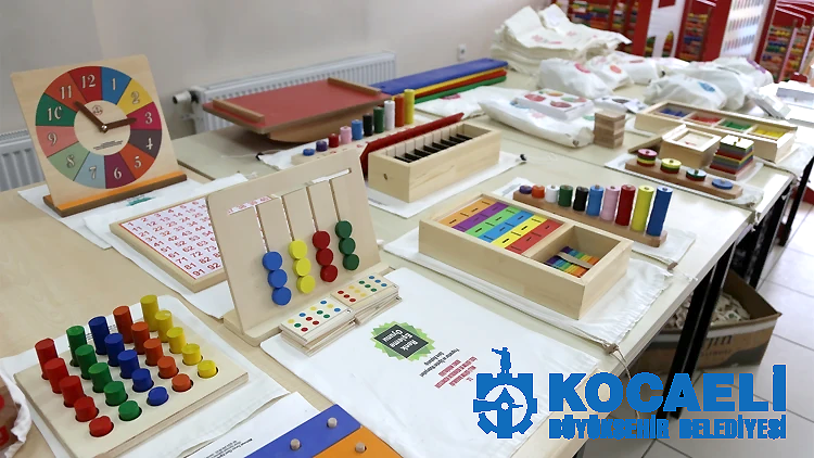 Kocaeli Büyükşehir Belediyesi, öğrencilerin eğitim süreçlerinde kullanılması amacıyla 9 bin