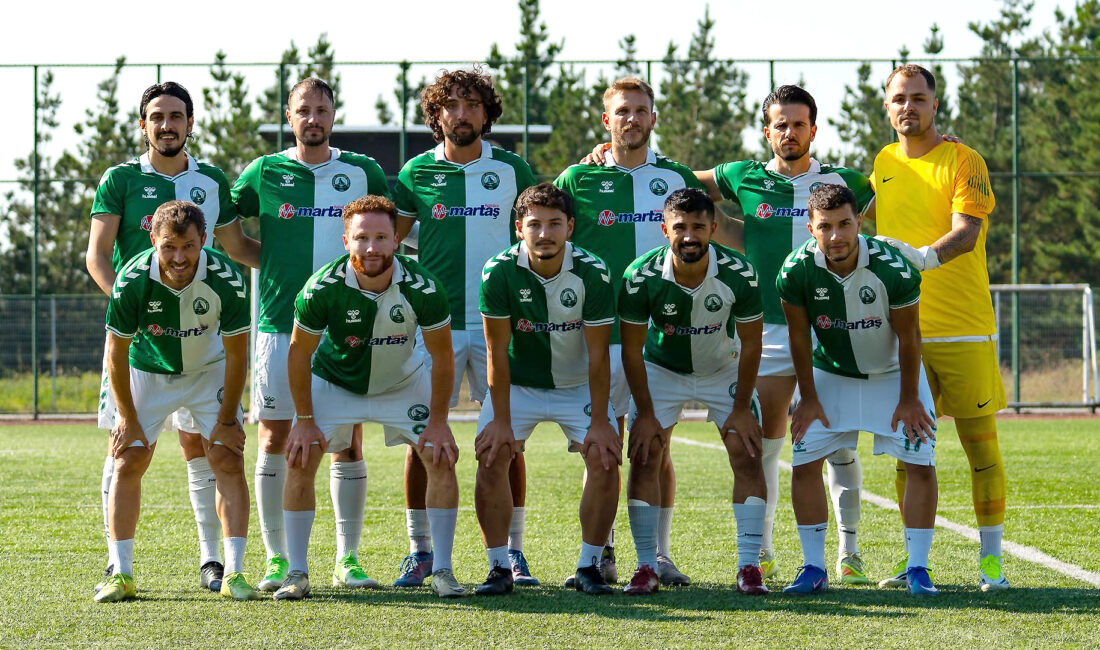 Kandıra GB, hazırlık maçında konuk ettiği İstanbul Süper Amatör Lig