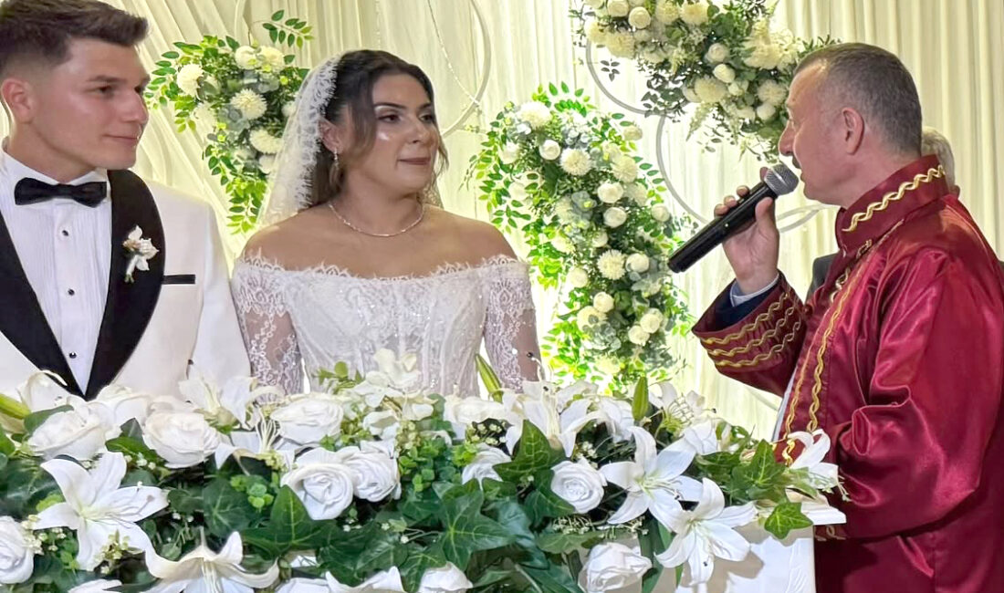 Kandıra Belediye Başkanı Erol Ölmez’in oğlu Enes ile Esendağ ailesinin