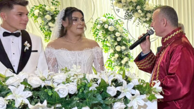 Kandıra Belediye Başkanı Erol Ölmez’in oğlu Enes ile Esendağ ailesinin