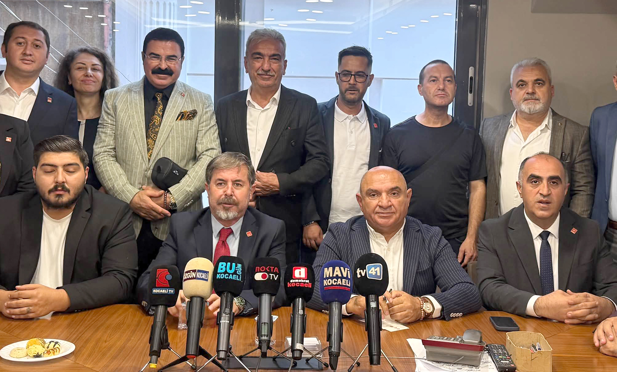 CHP Genel Başkan Yardımcısı Tahsin Tarhan, Kocaeli İl Örgütü ziyaretinde