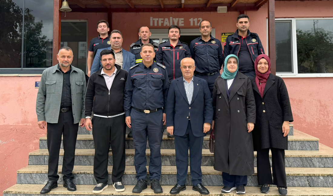 AK Parti Kandıra İlçe Başkanı Sertan Kulaç ve yönetim kurulu