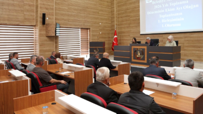Kandıra Belediye Meclisi’nin ekim ayı toplantısında, Kandıra nüfusuna kayıtlı lisans