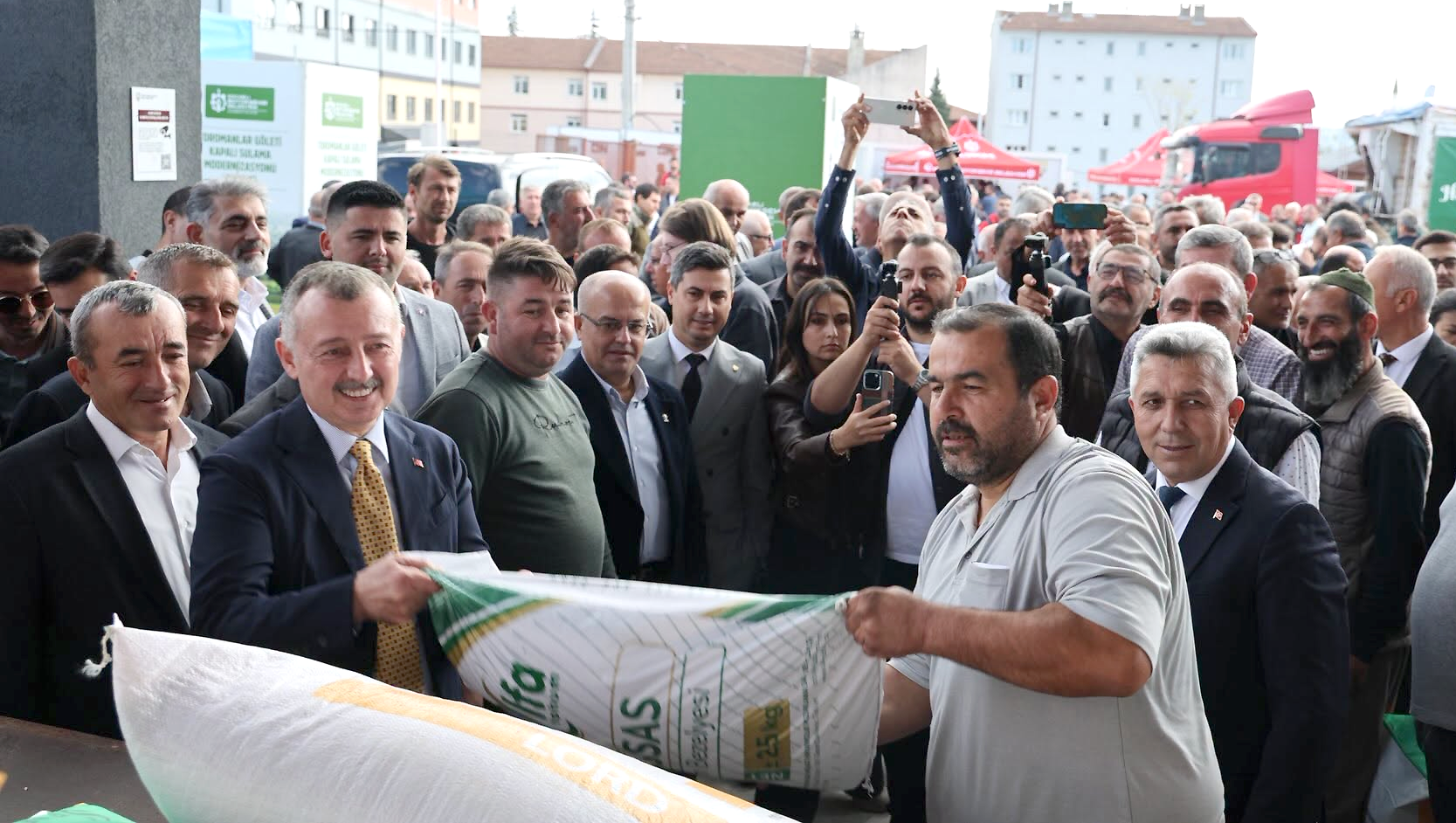 Kocaeli Büyükşehir Belediyesi’nin yüzde 50 hibeli yem bitkisi tohumu desteğinin