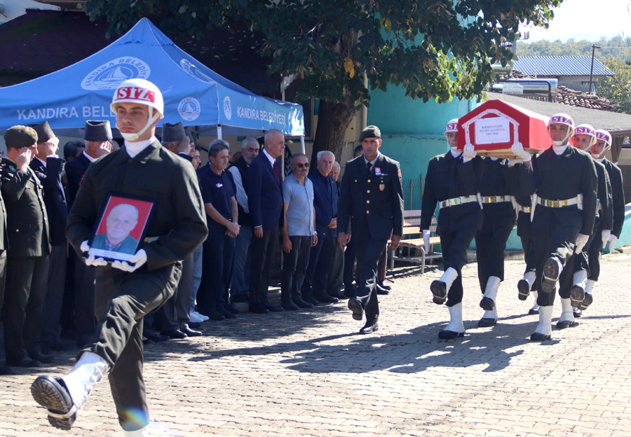 Kandıra’nın Sepetçi Mahallesi’nde yaşayan Kıbrıs Gazisi Hamit Altıntaş, 21 Ekim