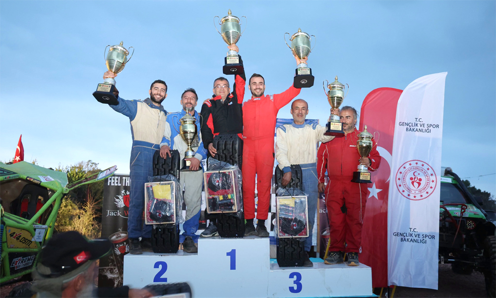 Kandıra Pembe Kayalıklar’da düzenlenen 2026 Extreme Kupası’nın üçüncü ayağında 16