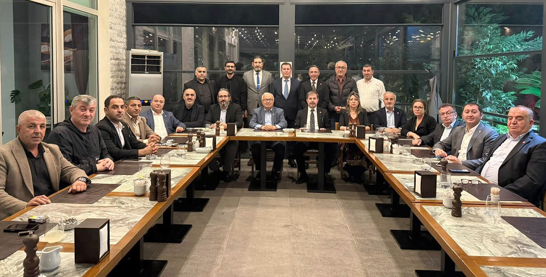CHP Kocaeli İl Başkanı Selman Yıldırım ve 12 ilçe başkanı,