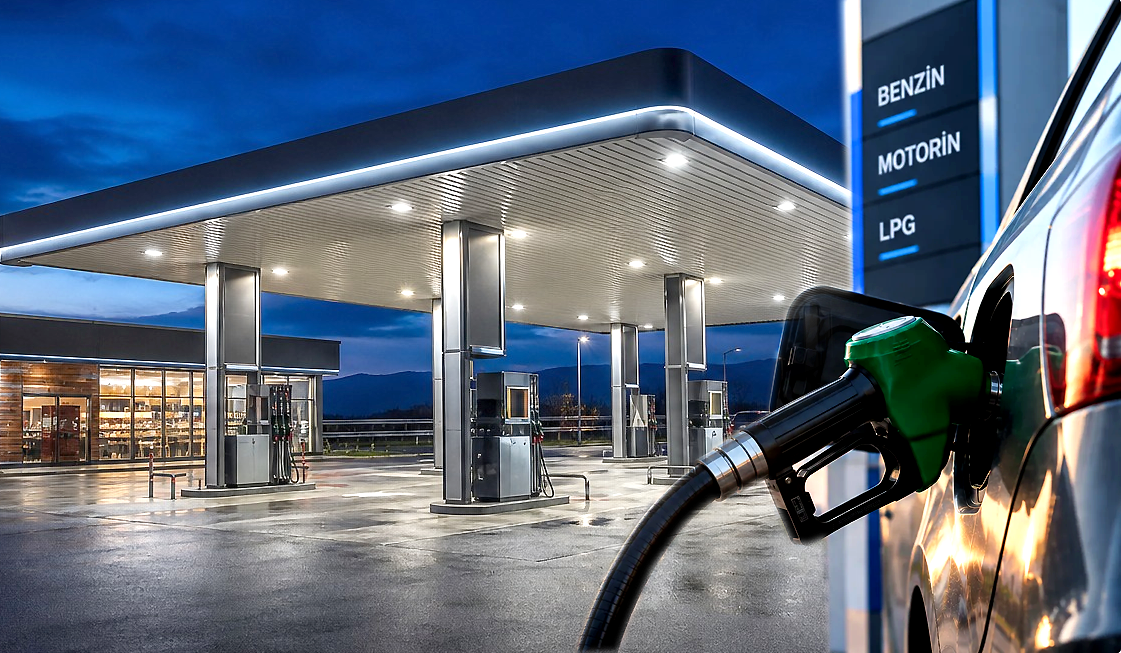 Motorinin litre fiyatına yapılan 2 lira 22 kuruşluk indirimin ardından