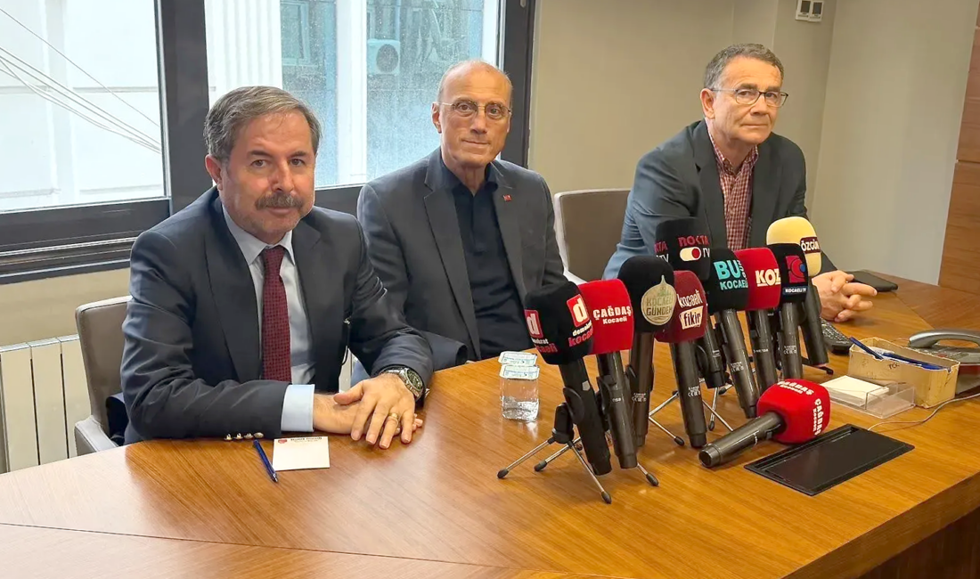 Kandıralı Prof. Dr. Hurşit Güneş, CHP Kocaeli İl Başkanlığı ziyaretinde